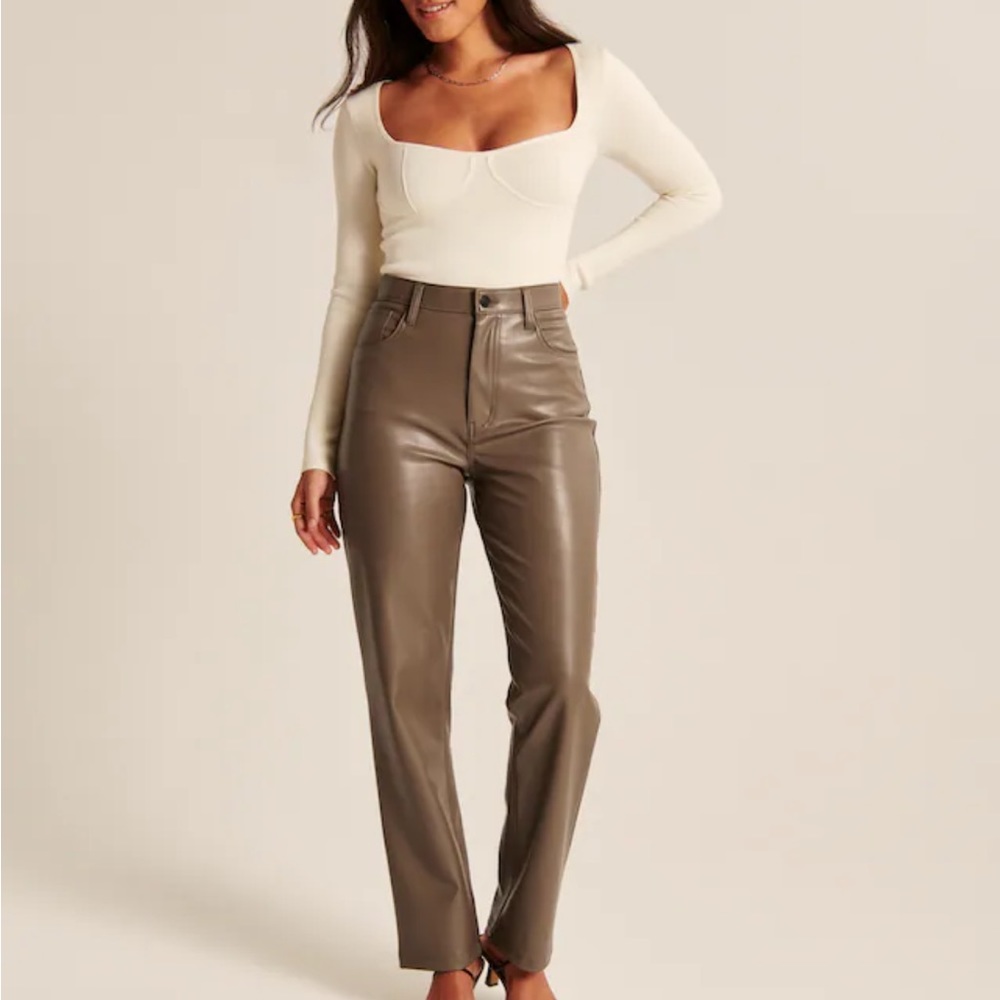 The 90’s straight ultra high rise